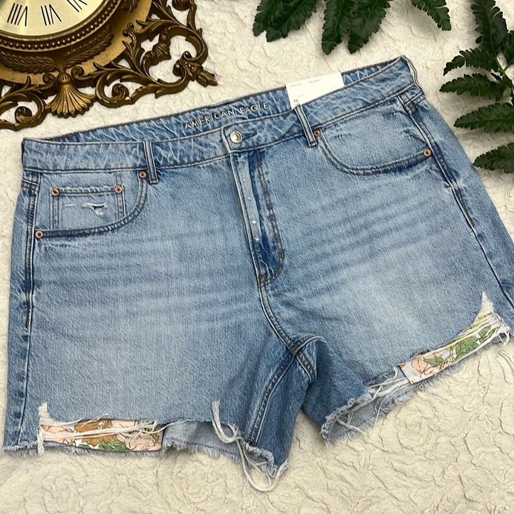NWT American Eagle Tom Girl Jean Shorts